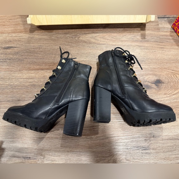 Express Size 6 Black Lace Up Booties Block Heel Gold Hardware - Picture 3 of 6